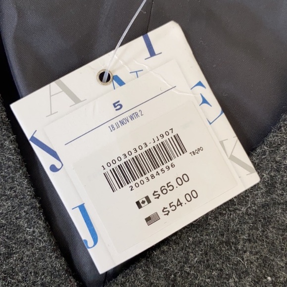 Vest - Picture 7 of 9